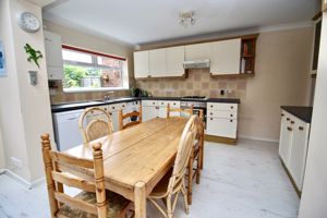Kitchen/Diner- click for photo gallery